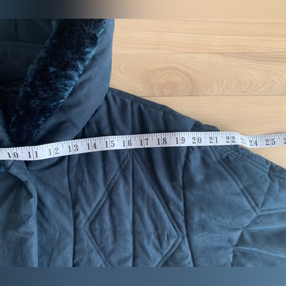 VINTAGE - Oversized Jacket with Quilted Design - Picture 8 of 12